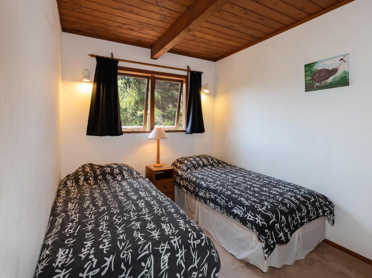 Te Maiki Escape - Russell Holiday Home Dış mekan fotoğraf